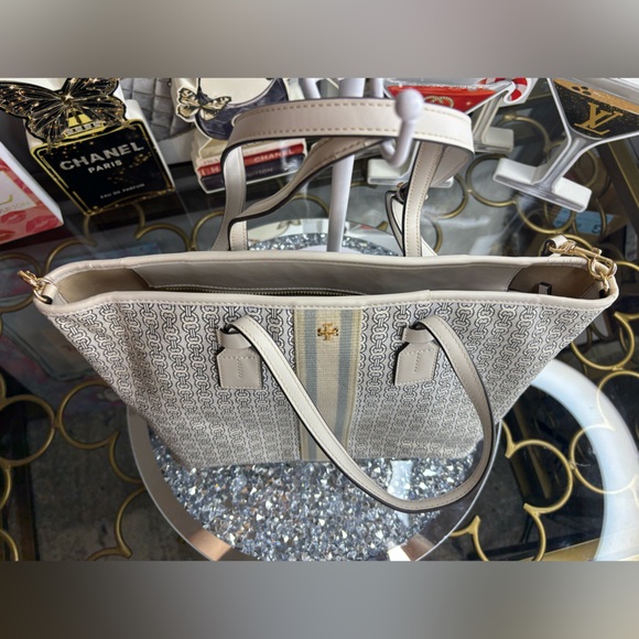 Tory Burch Small Gemini Link Canvas Tote Ivory Gemini link and stripe motif EUC - Picture 5 of 13